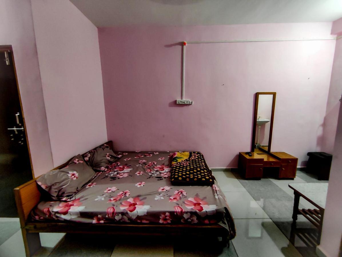 Krishna Homestay Garudeshwar Eksteriør bilde