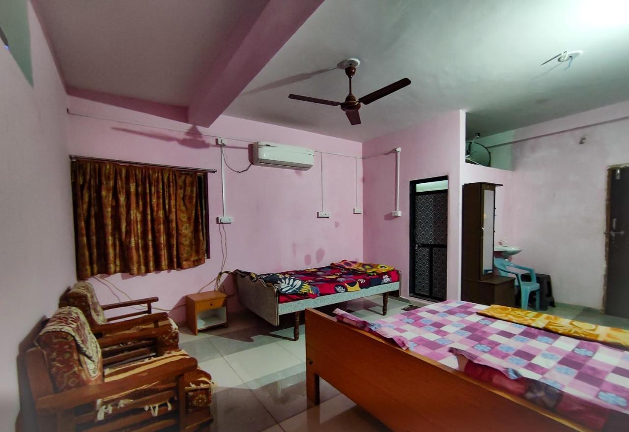 Krishna Homestay Garudeshwar Eksteriør bilde