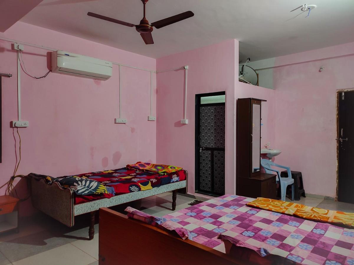 Krishna Homestay Garudeshwar Eksteriør bilde